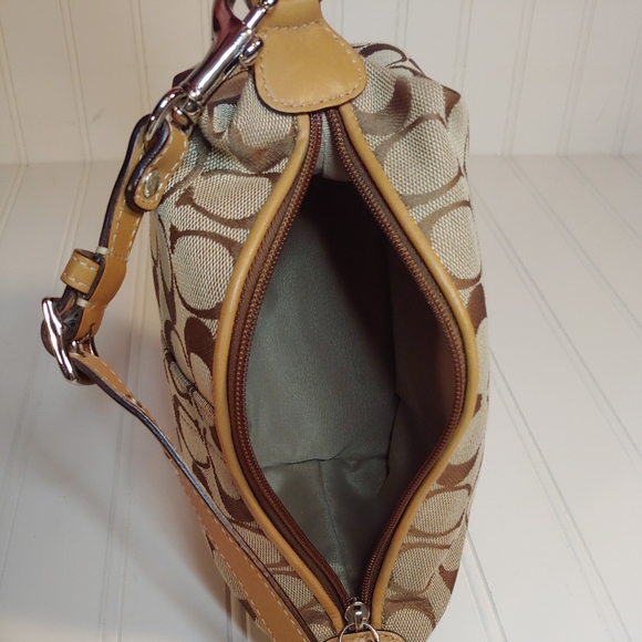 Coach Signature Khaki Small Purse - Picture 12 of 14